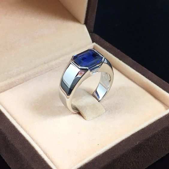 Blue Sapphire Studded Wedding Ring
